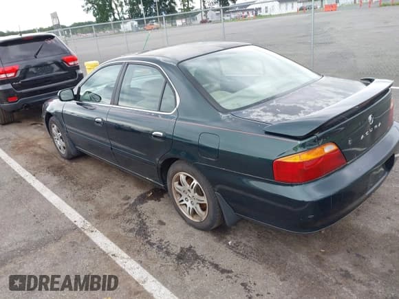 ✅ 1999 Acura TL • VIN: 19UUA564XXA046639 • Lot: 42780336. Listed on IAAI with 258,432 mi. Free auction sales archive from the USA and detailed vehicle history report at DreamBid. Image 3.