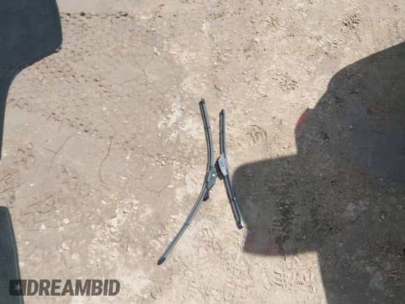 2020 Hyundai Sonata Limited с VIN 5NPEH4J27LH029072, выставлен на аукционе IAAI как лот 43088255 с пробегом 80 533 миль миль и . История ставок и продаж доступна на DreamBid. Изображение 12.