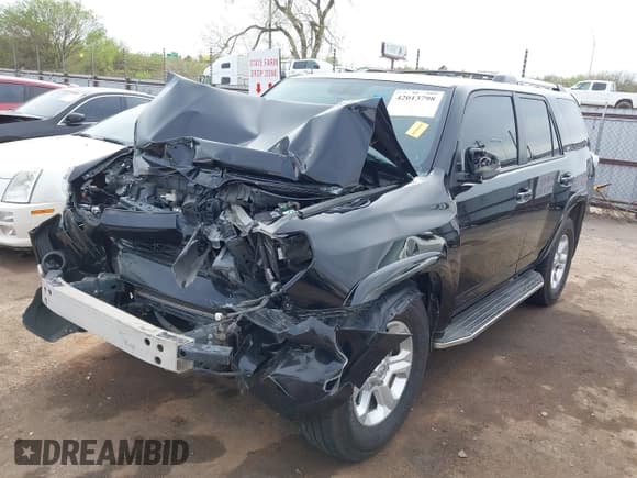 ✅ 2019 Toyota 4Runner SR5 • VIN: JTEBU5JR2K5692979 • Lot: 42013798. Listed on IAAI with 219,437 mi. Free auction sales archive from the USA and detailed vehicle history report at DreamBid. Image 2.