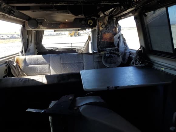 ✅ 1990 Volkswagen Vanagon • VIN: WV2TB0252LH072793 • Lot: 60567215. Wystawiony na Copart z przebiegiem Nie podano. Bezpłatny archiwum sprzedaży aukcyjnych z USA i szczegółowy raport historii pojazdu na DreamBid. Zdjęcie 10.