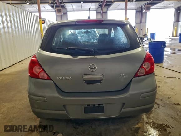 ✅ 2008 Nissan Versa SL • VIN: 3N1BC13E38L358224 • Лот: 93711455. Опубликован ранее на Copart с пробегом 175 985 миль. Бесплатный доступ к архиву аукционных продаж из США и подробный отчёт об истории автомобиля на DreamBid. Изображение 6.