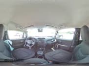 ✅ 2019 Jeep Renegade Latitude • VIN: ZACNJABB2KPK90629 • Lot: 68266175. Wystawiony na Copart z przebiegiem 86 355 mil. Bezpłatny archiwum sprzedaży aukcyjnych z USA i szczegółowy raport historii pojazdu na DreamBid. Zdjęcie 16.