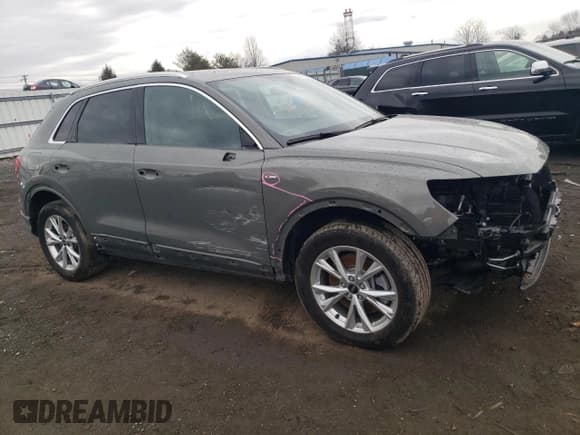 ✅ 2022 Audi Q3 S line Premium • VIN: WA1DECF39N1141117 • Lot: 46456245. Listed on Copart with 30,705 mi. Free auction sales archive from the USA and detailed vehicle history report at DreamBid. Image 4.
