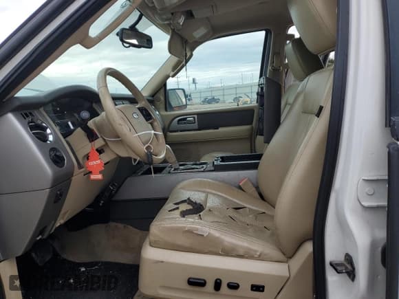 ✅ 2011 Ford Expedition XLT • VIN: 1FMJU1J56BEF34954 • Lot: 50958715. Listed on Copart with 180,801 mi. Free auction sales archive from the USA and detailed vehicle history report at DreamBid. Image 7.