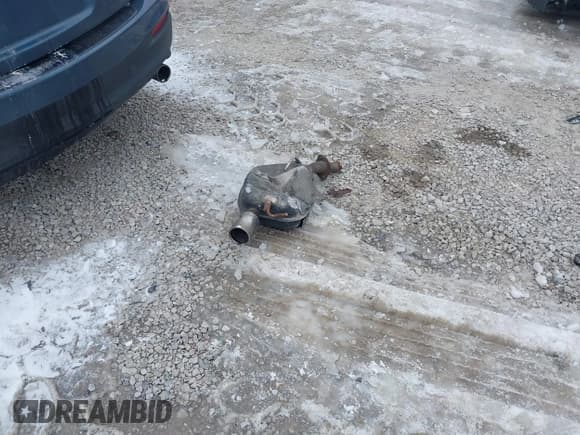 ✅ 2015 Mazda CX-9 Sport • VIN: JM3TB3BA1F0452943 • Lot: 43871277. Wystawiony na IAAI z przebiegiem 135 830 mil. Bezpłatny archiwum sprzedaży aukcyjnych z USA i szczegółowy raport historii pojazdu na DreamBid. Zdjęcie 12.