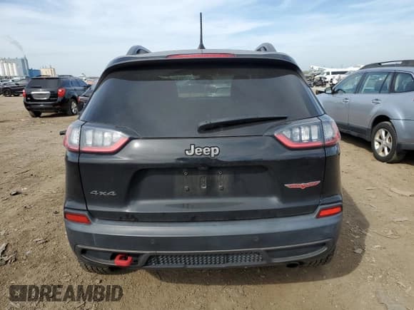 ✅ 2020 Jeep Cherokee Trailhawk Elite • VIN: 1C4PJMBX2LD563917 • Lot: 84918775. Listed on Copart with 32,340 mi. Free auction sales archive from the USA and detailed vehicle history report at DreamBid. Image 6.