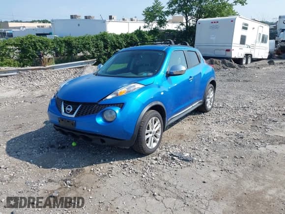✅ 2011 Nissan Juke SL • VIN: JN8AF5MV1BT010824 • Lot: 42806967. Wystawiony na IAAI z przebiegiem 168 397 mil. Bezpłatny archiwum sprzedaży aukcyjnych z USA i szczegółowy raport historii pojazdu na DreamBid. Zdjęcie 2.