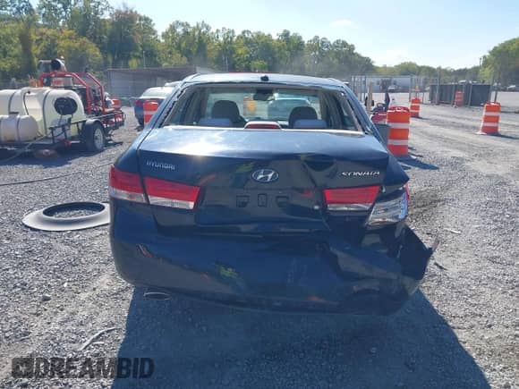 2008 Hyundai Sonata GLS z VIN 5NPET46F38H390767, wystawiony jako IAAI lot #43270355 z przebiegiem 64 974 mil mil oraz . Historia ofert i sprzedaży dostępna na DreamBid. Obrazek 16.