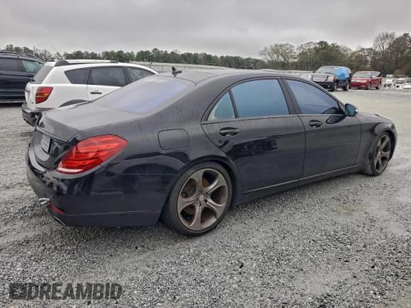 ✅ 2015 Mercedes-Benz S 550 • VIN: WDDUG8CB4FA133961 • Lot: 95410865. Listed on Copart with 159,264 mi. Free auction sales archive from the USA and detailed vehicle history report at DreamBid. Image 3.