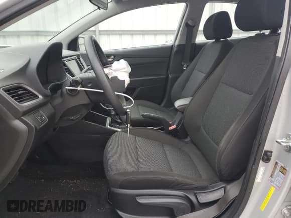 ✅ 2020 Hyundai Accent SE • VIN: 3KPC24A67LE107155 • Лот: 48229045. Опубликован ранее на Copart с пробегом 42 845 миль. Бесплатный доступ к архиву аукционных продаж из США и подробный отчёт об истории автомобиля на DreamBid. Изображение 7.