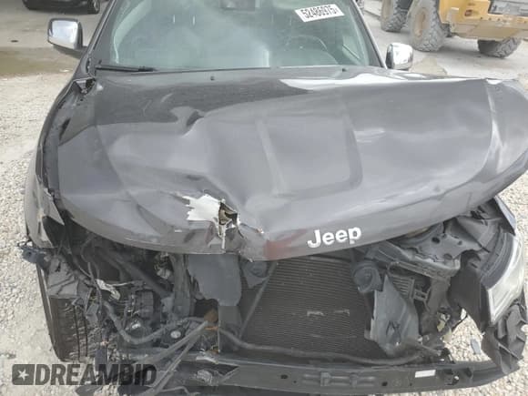 ✅ 2018 Jeep Grand Cherokee Summit • VIN: 1C4RJFJGXJC347502 • Lot: 52486975. Listed on Copart with 100,503 mi. Free auction sales archive from the USA and detailed vehicle history report at DreamBid. Image 12.