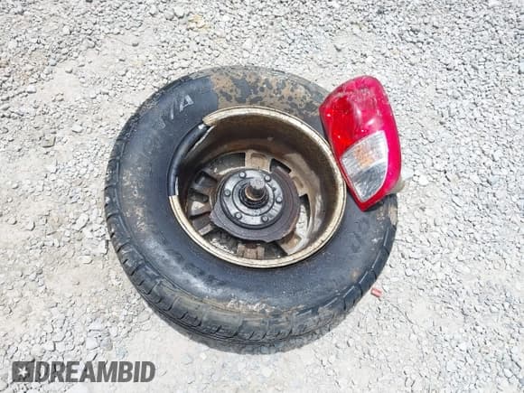 ✅ 2006 Toyota Tundra SR5 • VIN: 5TBRU34166S484853 • Lot: 42458491. Wystawiony na IAAI z przebiegiem Nie podano. Bezpłatny archiwum sprzedaży aukcyjnych z USA i szczegółowy raport historii pojazdu na DreamBid. Zdjęcie 12.