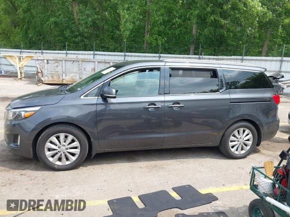 ✅ 2016 Kia Sedona EX • VIN: KNDMC5C18G6138080 • Lot: 42464731. Listed on IAAI with 101,746 mi. Free auction sales archive from the USA and detailed vehicle history report at DreamBid. Image 15.