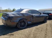 ✅ 2022 Dodge Challenger R/T Scat Pack Widebody • VIN: 2C3CDZFJ6NH200426 • Lot: 51969804. Wystawiony na Copart z przebiegiem 19 015 mil. Bezpłatny archiwum sprzedaży aukcyjnych z USA i szczegółowy raport historii pojazdu na DreamBid. Zdjęcie 3.