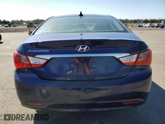 ✅ 2011 Hyundai Sonata GLS • VIN: 5NPEB4AC6BH268699 • Lot: 47962924. Listed on Copart with 146,131 mi. Free auction sales archive from the USA and detailed vehicle history report at DreamBid. Image 6.