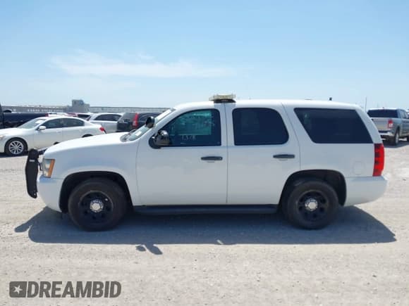 ✅ 2013 Chevrolet Tahoe Commercial • VIN: 1GNLC2E05DR161378 • Lot: 42671610. Wystawiony na IAAI z przebiegiem 190 214 mil. Bezpłatny archiwum sprzedaży aukcyjnych z USA i szczegółowy raport historii pojazdu na DreamBid. Zdjęcie 14.