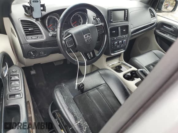 ✅ 2017 Dodge Grand Caravan SXT • VIN: 2C4RDGCGXHR700154 • Lot: 61294355. Listed on Copart with 135,573 mi. Free auction sales archive from the USA and detailed vehicle history report at DreamBid. Image 8.