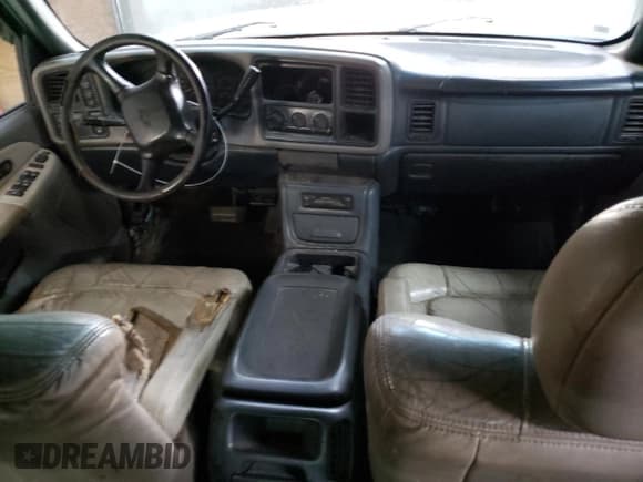 ✅ 2002 Chevrolet Silverado 2500HD LS • VIN: 1GCHK23112F166203 • Lot: 73689384. Listed on Copart with 340,755 mi. Free auction sales archive from the USA and detailed vehicle history report at DreamBid. Image 8.