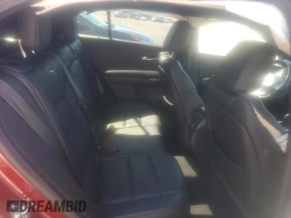 ✅ 2019 Cadillac XT4 AWD Premium Luxury • VIN: 1GYFZDR4XKF123795 • Lot: 85877225. Wystawiony na Copart z przebiegiem 130 475 mil. Bezpłatny archiwum sprzedaży aukcyjnych z USA i szczegółowy raport historii pojazdu na DreamBid. Zdjęcie 11.