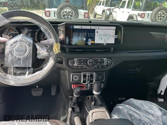 ✅ 2025 Jeep Wrangler Rubicon • VIN: 1C4PJXFN0SW566862 • Lot: 67324335. Listed on Copart with 6 mi. Free auction sales archive from the USA and detailed vehicle history report at DreamBid. Image 9.