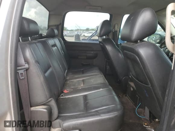 ✅ 2014 Chevrolet Silverado 2500HD LT • VIN: 1GC1KXCG8EF181594 • Лот: 64607545. Опубликован ранее на Copart с пробегом 277 608 миль. Бесплатный доступ к архиву аукционных продаж из США и подробный отчёт об истории автомобиля на DreamBid. Изображение 10.