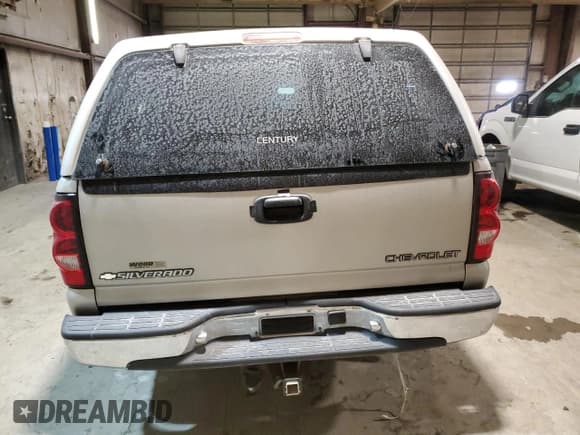 ✅ 2005 Chevrolet Silverado 1500 Work Truck • VIN: 1GCEC14Z45Z225343 • Лот: 41591285. Опубликован ранее на Copart с пробегом 260 466 миль. Бесплатный доступ к архиву аукционных продаж из США и подробный отчёт об истории автомобиля на DreamBid. Изображение 6.