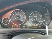 ✅ 2018 BMW 3 Series 328d • VIN: WBA8E5C56JA507664 • Lot: 60083895. Wystawiony na Copart z przebiegiem 94 331 mil. Bezpłatny archiwum sprzedaży aukcyjnych z USA i szczegółowy raport historii pojazdu na DreamBid. Zdjęcie 9.