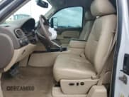 ✅ 2013 Chevrolet Silverado 2500HD LTZ • VIN: 1GC2KYC83DZ288696 • Lot: 72953984. Wystawiony na Copart z przebiegiem 199 870 mil. Bezpłatny archiwum sprzedaży aukcyjnych z USA i szczegółowy raport historii pojazdu na DreamBid. Zdjęcie 7.