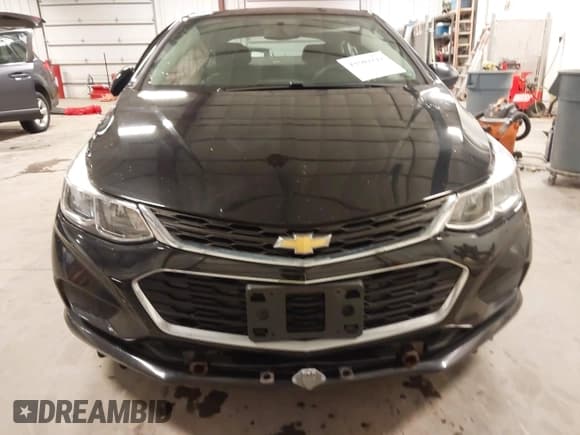 ✅ 2018 Chevrolet Cruze LS • VIN: 1G1BB5SM7J7131573 • Lot: 43507247. Listed on IAAI with 59,735 mi. Free auction sales archive from the USA and detailed vehicle history report at DreamBid. Image 12.