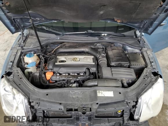 ✅ 2010 Volkswagen Eos Komfort • VIN: WVWBA7AH1AV021043 • Лот: 87469425. Опубликован ранее на Copart с пробегом 128 918 миль. Бесплатный доступ к архиву аукционных продаж из США и подробный отчёт об истории автомобиля на DreamBid. Изображение 11.