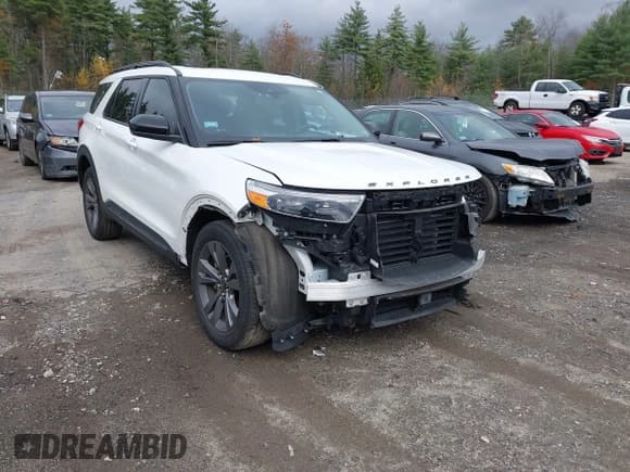 ✅ 2022 Ford Explorer XLT • VIN: 1FMSK8DH9NGB98721 • Лот: 43573141. Опубликован ранее на IAAI с пробегом 40 840 миль. Бесплатный доступ к архиву аукционных продаж из США и подробный отчёт об истории автомобиля на DreamBid. Изображение 1.
