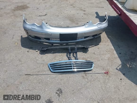 ✅ 2002 Mercedes-Benz C 230/260/280/320 • VIN: WDBRF61J92E004472 • Lot: 42144326. Wystawiony na IAAI z przebiegiem 125 847 mil. Bezpłatny archiwum sprzedaży aukcyjnych z USA i szczegółowy raport historii pojazdu na DreamBid. Zdjęcie 12.