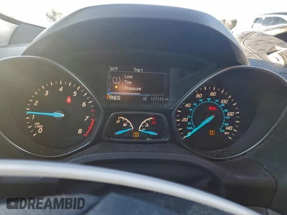 ✅ 2016 Ford Escape SE • VIN: 1FMCU9GX3GUB75866 • Лот: 95094085. Опубликован ранее на Copart с пробегом 177 172 миль. Бесплатный доступ к архиву аукционных продаж из США и подробный отчёт об истории автомобиля на DreamBid. Изображение 9.