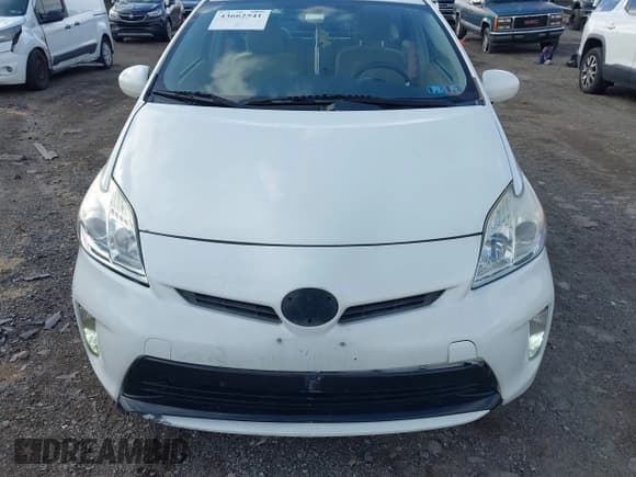 ✅ 2015 Toyota Prius Two • VIN: JTDKN3DU7F1889181 • Lot: 43662541. Listed on IAAI with 129,340 mi. Free auction sales archive from the USA and detailed vehicle history report at DreamBid. Image 6.