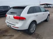 ✅ 2013 Lincoln MKX • VIN: 2LMDJ8JK9DBL26333 • Lot: 43341789. Wystawiony na IAAI z przebiegiem 183 825 mil. Bezpłatny archiwum sprzedaży aukcyjnych z USA i szczegółowy raport historii pojazdu na DreamBid. Zdjęcie 4.