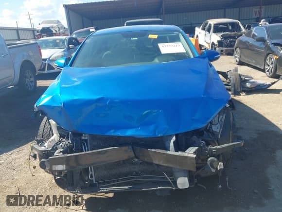 ✅ 2017 Hyundai Elantra SE • VIN: 5NPD84LF8HH032890 • Lot: 43373219. Listed on IAAI with 160,561 mi. Free auction sales archive from the USA and detailed vehicle history report at DreamBid. Image 12.