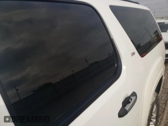 ✅ 2008 Chevrolet Suburban 3LT • VIN: 3GNFC16078G200144 • Lot: 70281504. Wystawiony na Copart z przebiegiem Nie podano. Bezpłatny archiwum sprzedaży aukcyjnych z USA i szczegółowy raport historii pojazdu na DreamBid. Zdjęcie 10.