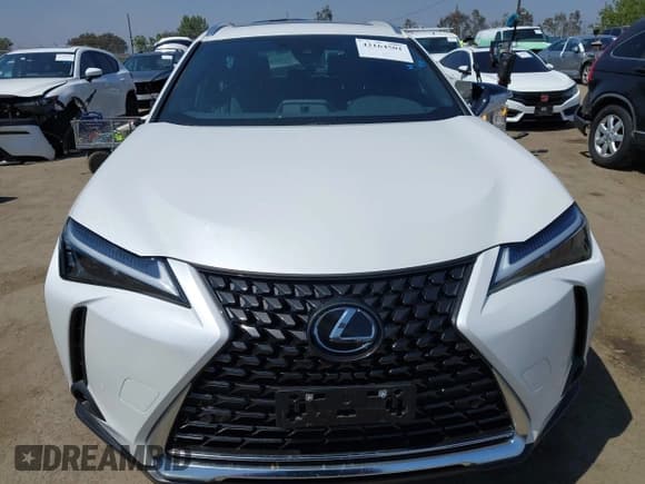 ✅ 2024 Lexus UX 250h • VIN: JTHX6JBHXR2186541 • Lot: 42164501. Listed on IAAI with 12,233 mi. Free auction sales archive from the USA and detailed vehicle history report at DreamBid. Image 12.