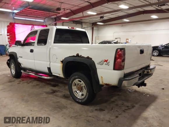 ✅ 2004 Chevrolet Silverado 2500HD LS • VIN: 1GCHK29U94E314964 • Лот: 42734747. Опубликован ранее на IAAI с пробегом Не указан. Бесплатный доступ к архиву аукционных продаж из США и подробный отчёт об истории автомобиля на DreamBid. Изображение 3.