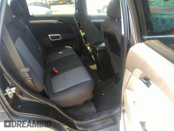 ✅ 2012 Chevrolet Captiva Sport LS • VIN: 3GNAL2EK9CS569046 • Lot: 43154720. Wystawiony na IAAI z przebiegiem 141 112 mil. Bezpłatny archiwum sprzedaży aukcyjnych z USA i szczegółowy raport historii pojazdu na DreamBid. Zdjęcie 8.