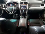 ✅ 2011 Ford Explorer XLT • VIN: 1FMHK8D83BGA11592 • Lot: 86837975. Wystawiony na Copart z przebiegiem 147 764 mil. Bezpłatny archiwum sprzedaży aukcyjnych z USA i szczegółowy raport historii pojazdu na DreamBid. Zdjęcie 8.