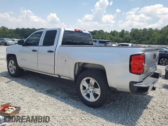 ✅ 2017 Chevrolet Silverado 1500 Custom • VIN: 1GCRCPEH7HZ208955 • Lot: 63666875. Wystawiony na Copart z przebiegiem 151 758 mil. Bezpłatny archiwum sprzedaży aukcyjnych z USA i szczegółowy raport historii pojazdu na DreamBid. Zdjęcie 2.