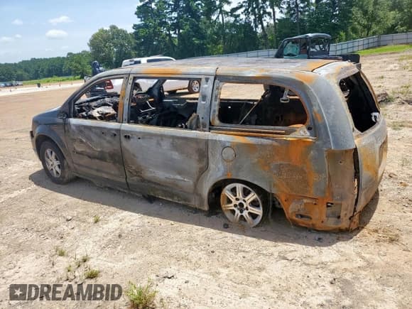 ✅ 2010 Chrysler Town & Country LX • VIN: 2A4RR2D17AR329999 • Lot: 65410325. Wystawiony na Copart z przebiegiem Nie podano. Bezpłatny archiwum sprzedaży aukcyjnych z USA i szczegółowy raport historii pojazdu na DreamBid. Zdjęcie 2.