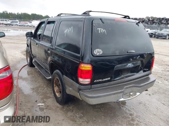 ✅ 1999 Ford Explorer XLT • VIN: 1FMZU32E4XZA39018 • Lot: 43383234. Wystawiony na IAAI z przebiegiem 193 904 mil. Bezpłatny archiwum sprzedaży aukcyjnych z USA i szczegółowy raport historii pojazdu na DreamBid. Zdjęcie 3.