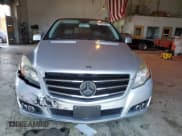 ✅ 2011 Mercedes-Benz R 350 • VIN: 4JGCB6FE8BA115533 • Лот: 70801925. Опубликован ранее на Copart с пробегом 96 027 миль. Бесплатный доступ к архиву аукционных продаж из США и подробный отчёт об истории автомобиля на DreamBid. Изображение 5.