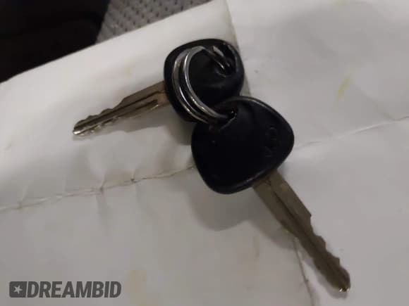 ✅ 2007 Hyundai Accent GLS • VIN: KMHCN46C37U147502 • Лот: 41730589. Опубликован ранее на IAAI с пробегом 226 526 миль. Бесплатный доступ к архиву аукционных продаж из США и подробный отчёт об истории автомобиля на DreamBid. Изображение 11.