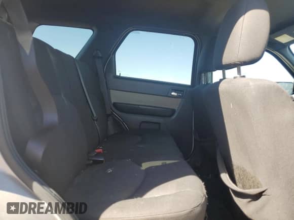 2011 Mercury Mariner z VIN 4M2CN8B77BKJ05126, wystawiony jako Copart lot #48365395 z przebiegiem 179 768 mil mil oraz Szkoda całkowita • Salvage title. Historia ofert i sprzedaży dostępna na DreamBid. Obrazek 10.