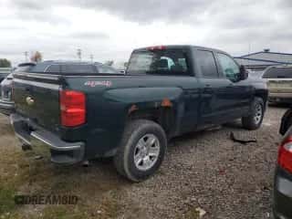 ✅ 2015 Chevrolet Silverado 1500 LT • VIN: 1GCVKREC6FZ228595 • Lot: 81681265. Wystawiony na Copart z przebiegiem 198 711 mil. Bezpłatny archiwum sprzedaży aukcyjnych z USA i szczegółowy raport historii pojazdu na DreamBid. Zdjęcie 3.