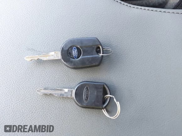 ✅ 2014 Ford F-150 XL • VIN: 1FTMF1EM5EFC18599 • Lot: 42438040. Listed on IAAI with 193,033 mi. Free auction sales archive from the USA and detailed vehicle history report at DreamBid. Image 11.