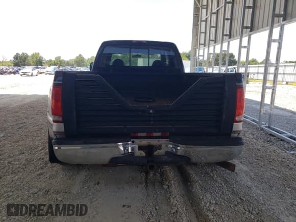 ✅ 1999 Ford F-350 XL • VIN: 1FTWW32F3XEA30151 • Lot: 68697795. Listed on Copart with 238,275 mi. Free auction sales archive from the USA and detailed vehicle history report at DreamBid. Image 6.